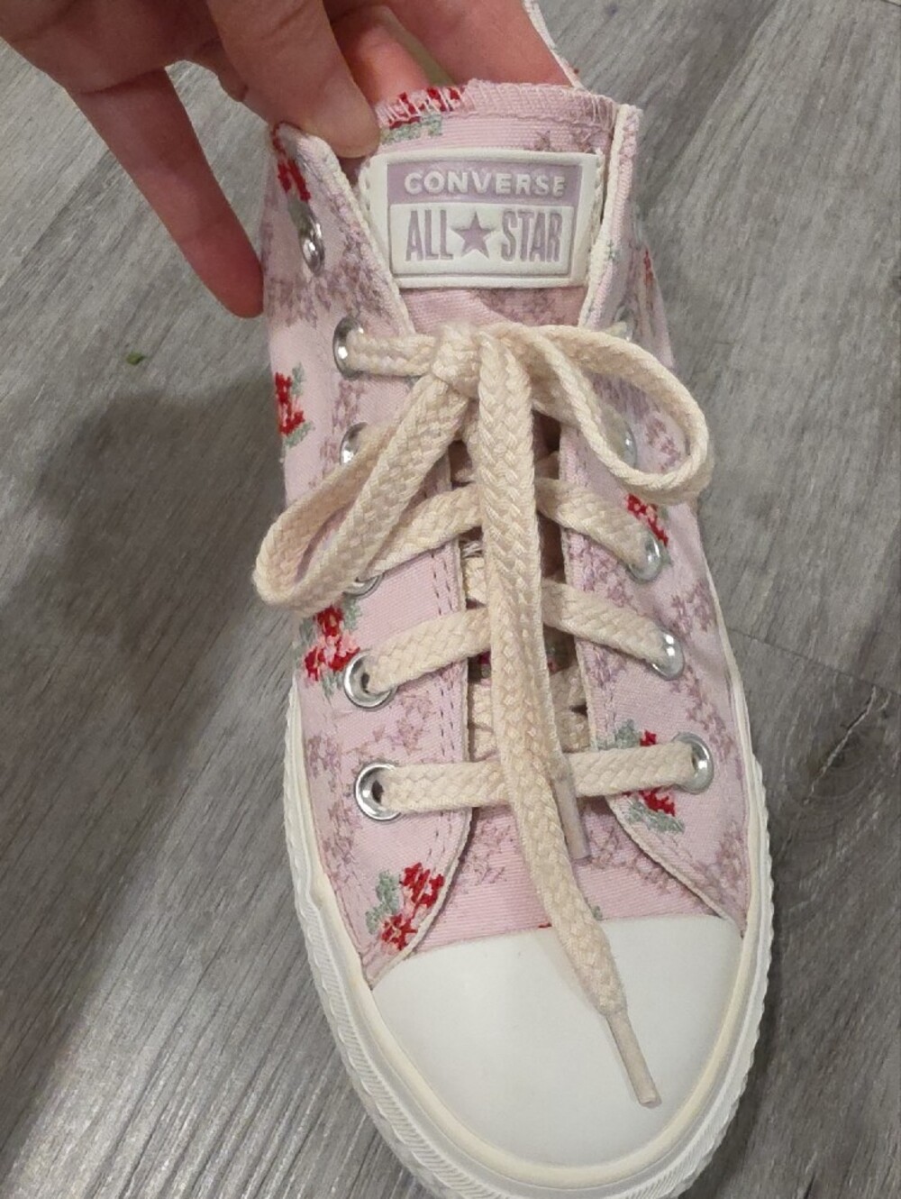 Converse Lift Platform - Rose Cross Stitch - Low Top, Size 8 - Picture 11 of 16